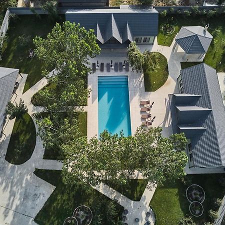 Lazy Seal Holiday Cottages Nabran Muqtedir Esterno foto